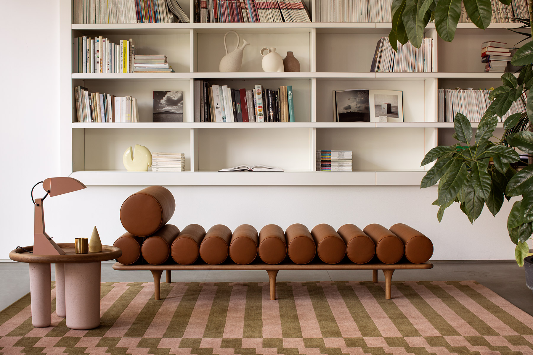 Tacchini-FivetoNine-Daybed-02.jpg