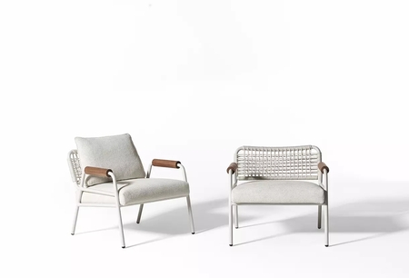 Zoe Wood open air armchair 09-1830x1245